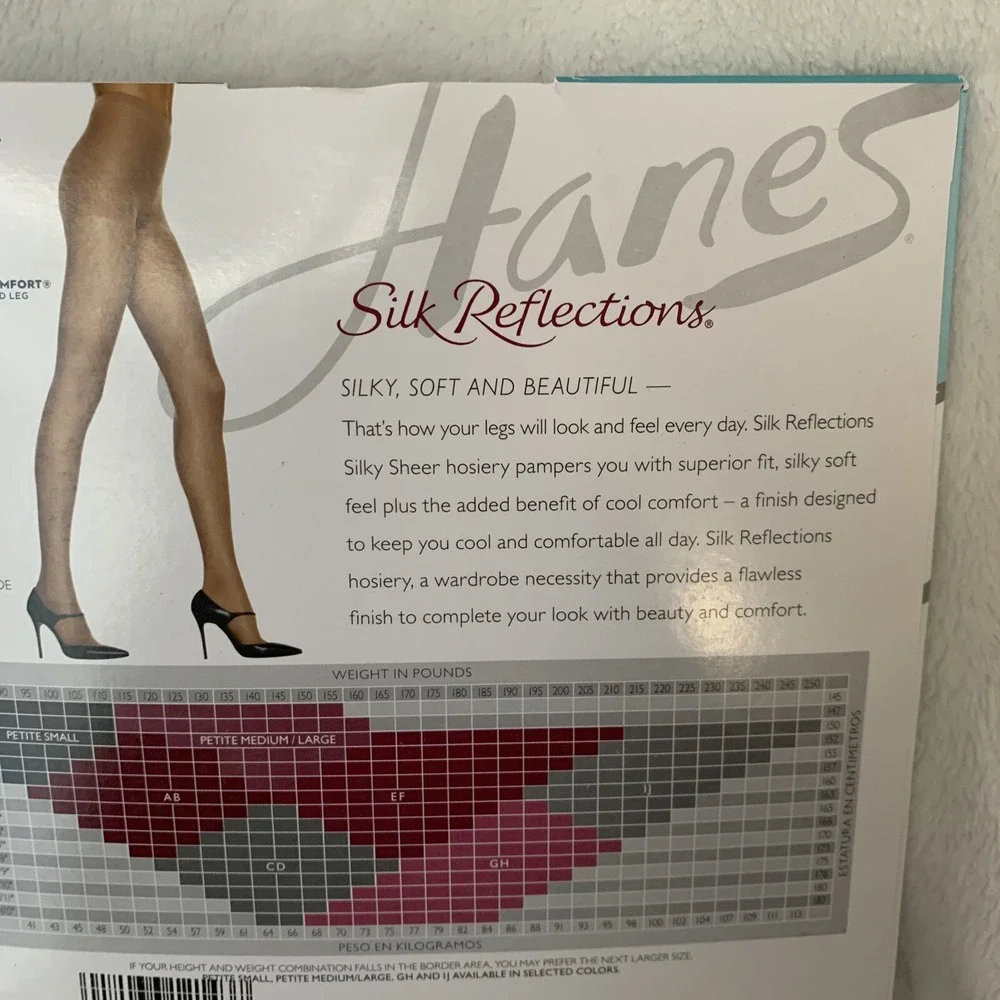 Hanes Pantyhose Silk Reflections Control Top Sheer Toe Pearl  Style 717‎ Size EF